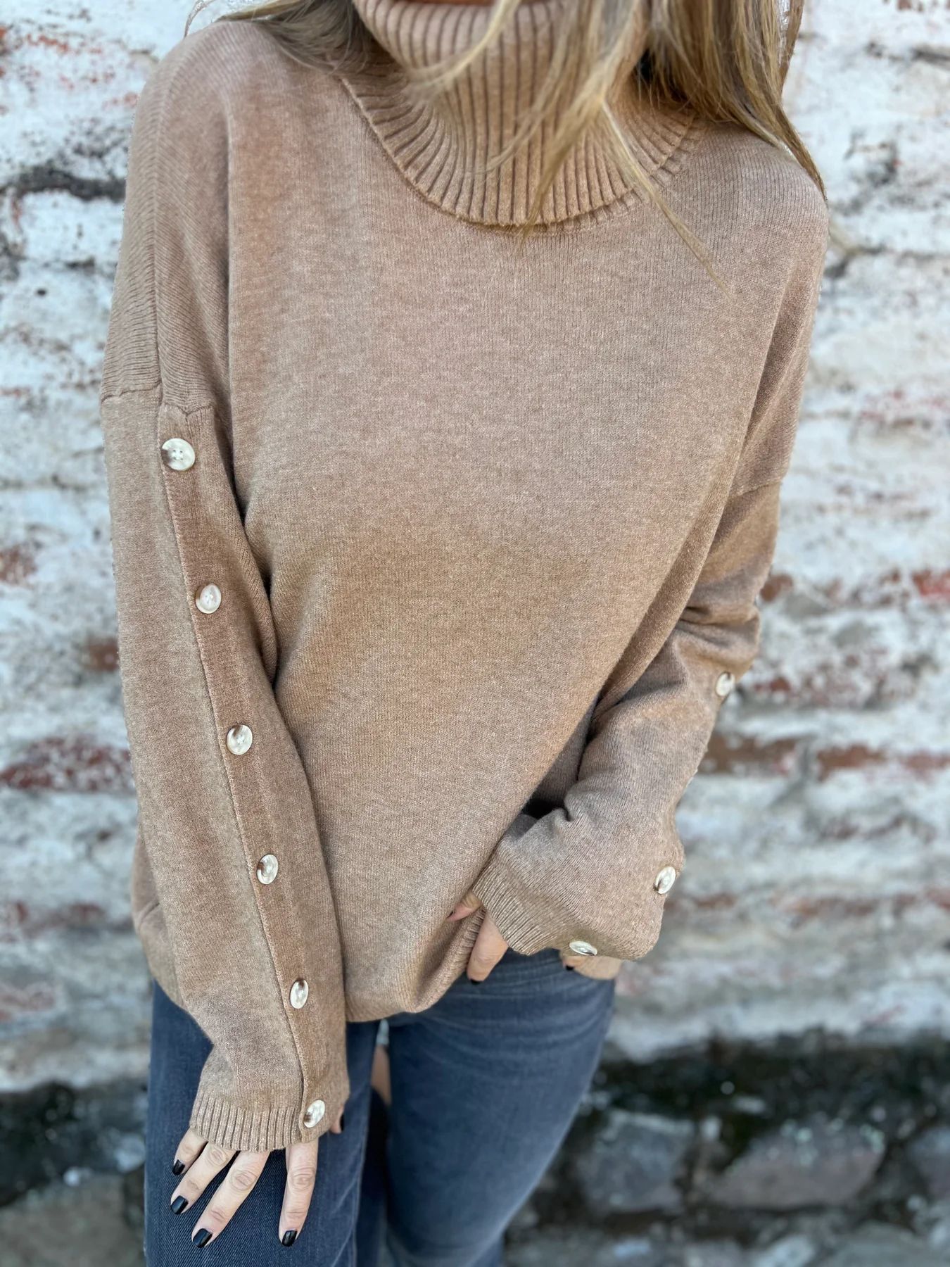 Thelma - Turtleneck Button Sweater