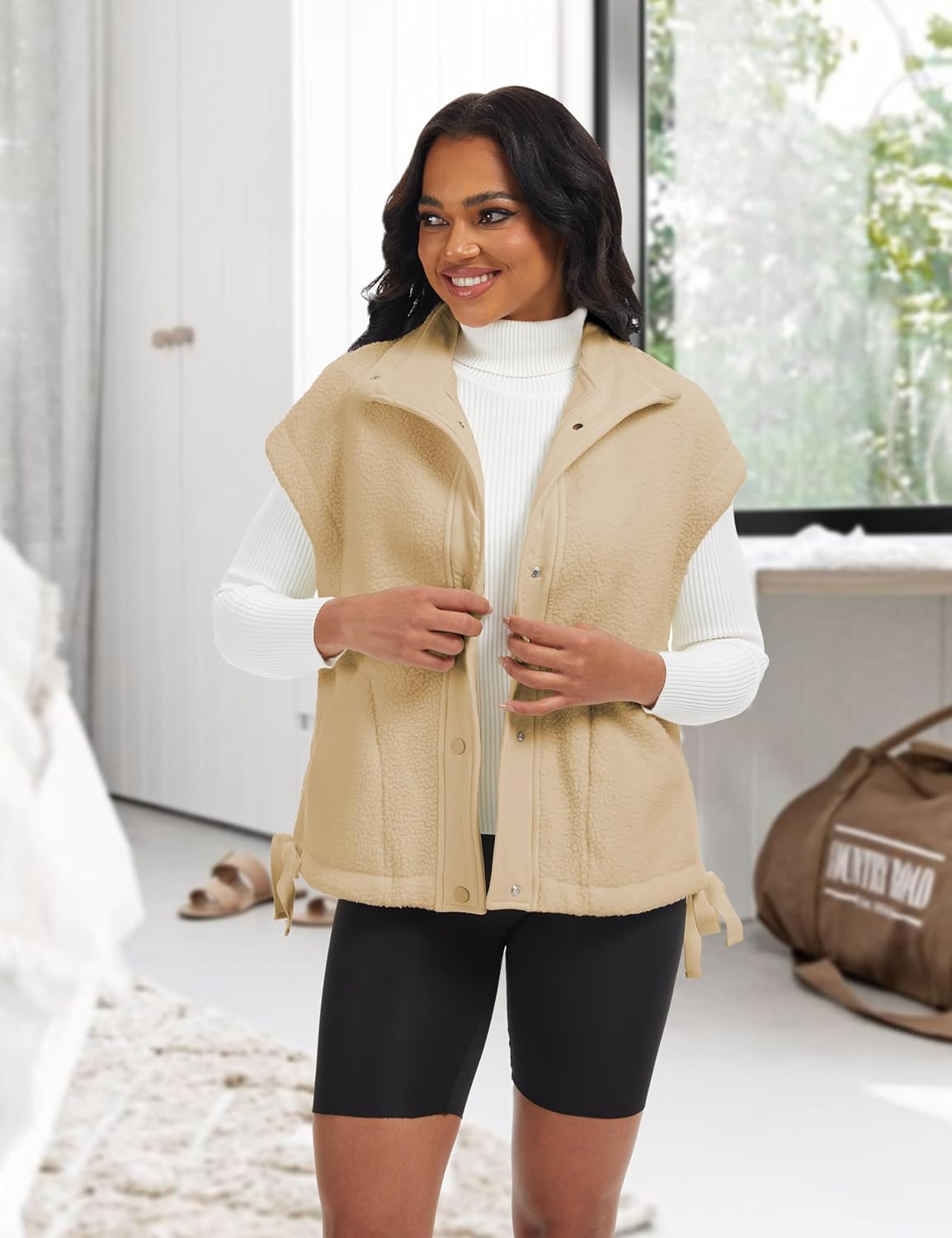 Ellen – Sleeveless Fuzzy Fleece Vest