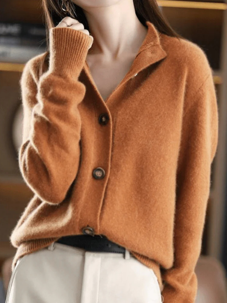 Olivia - Wool Cardigan