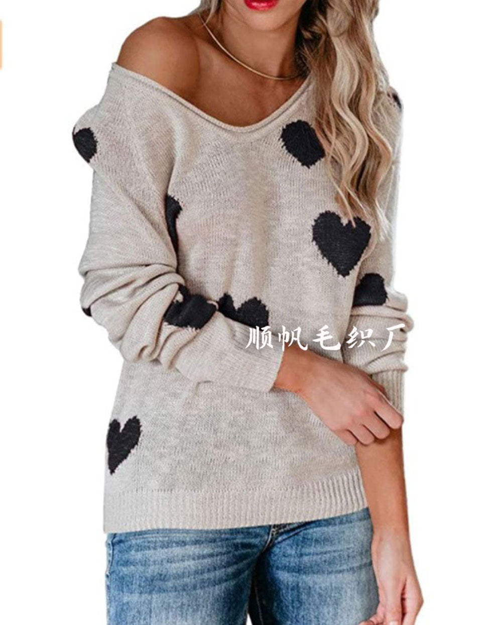 Melody - Heart-Pattern Sweater