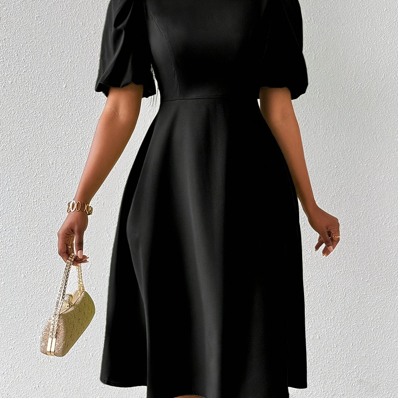 Clara Bloom | Refined Black Midi Dress