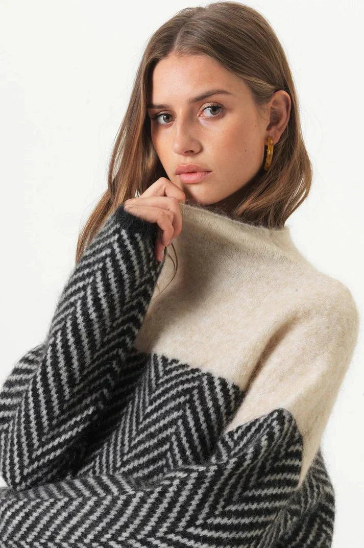 Eva - Herringbone Knit Sweater