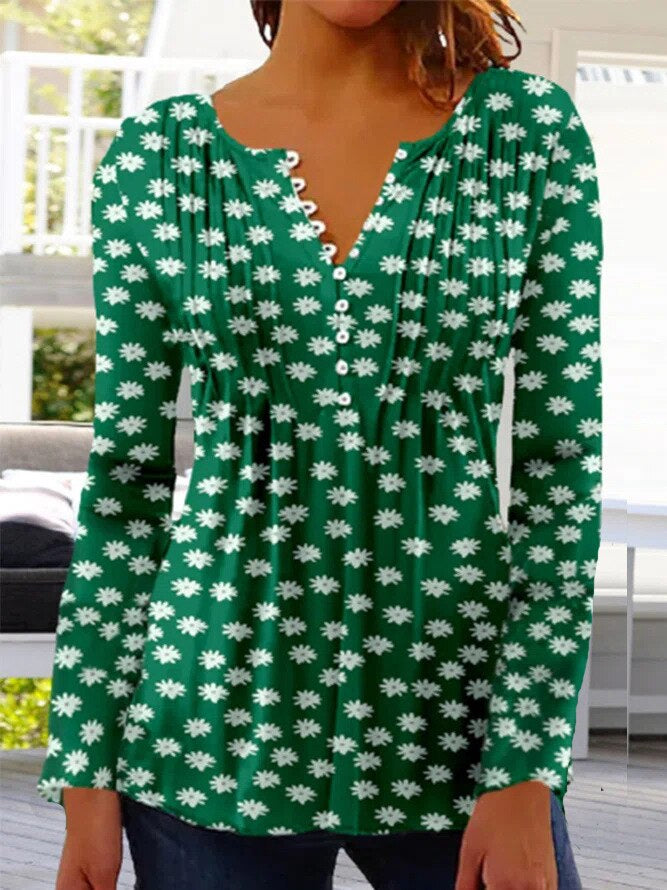 Judith - Scalloped V-Neck Blouse