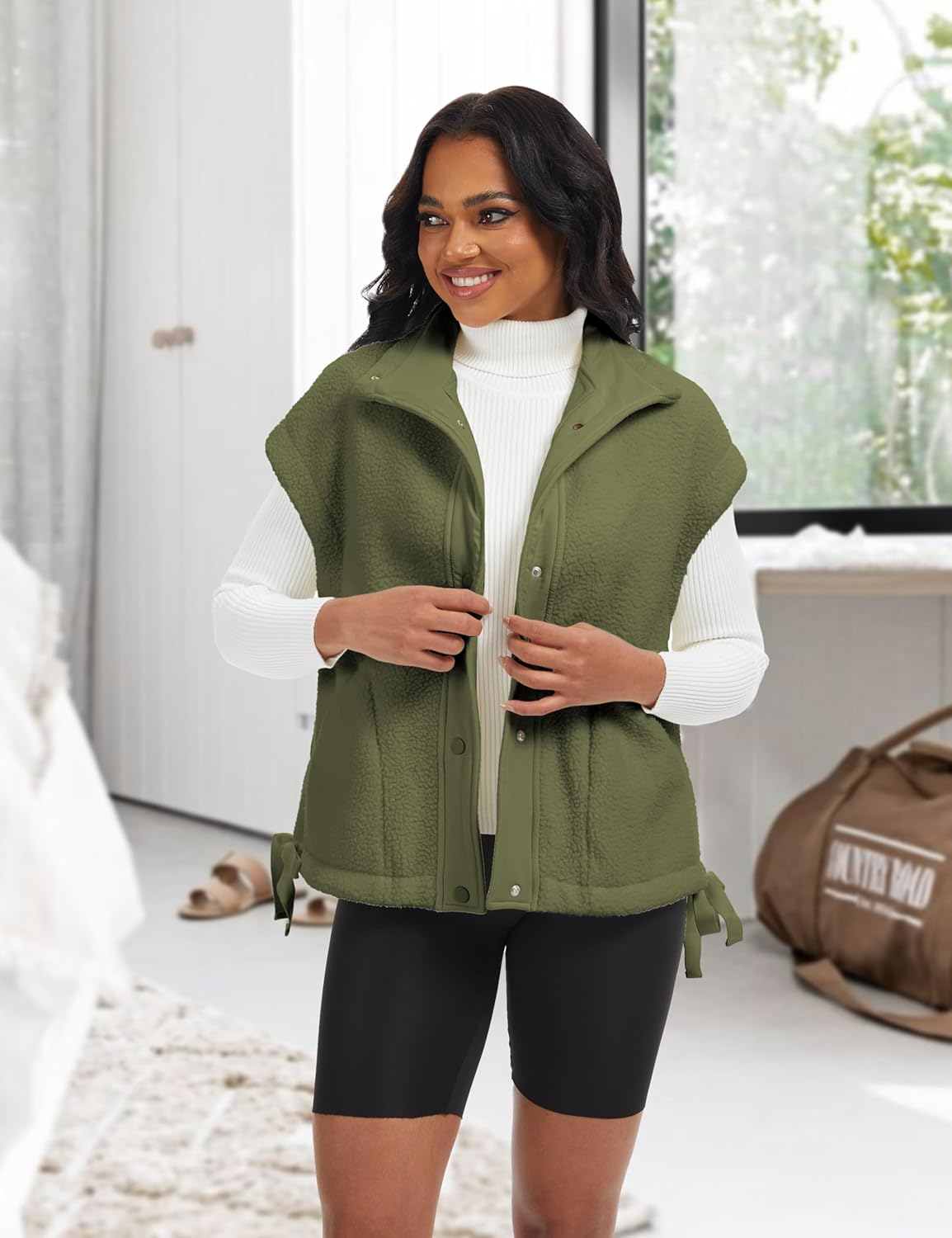 Ellen – Sleeveless Fuzzy Fleece Vest