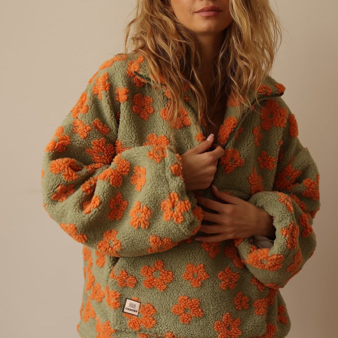 Feline – Soft Pullover with Flowers