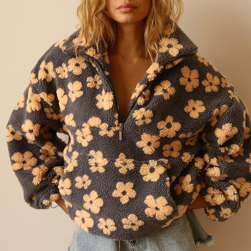Feline – Soft Pullover with Flowers