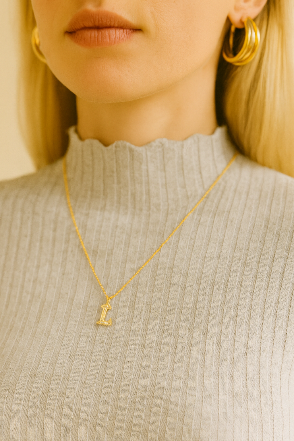 Regina |  Women's Knitted Turtleneck Sweater with Long Sleeves