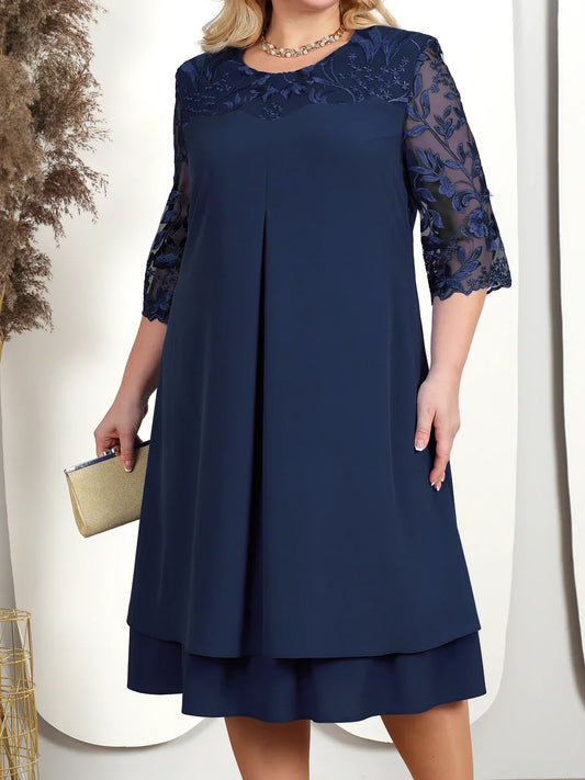 Theresa – Embroidered Banquet Dress in Plus Size