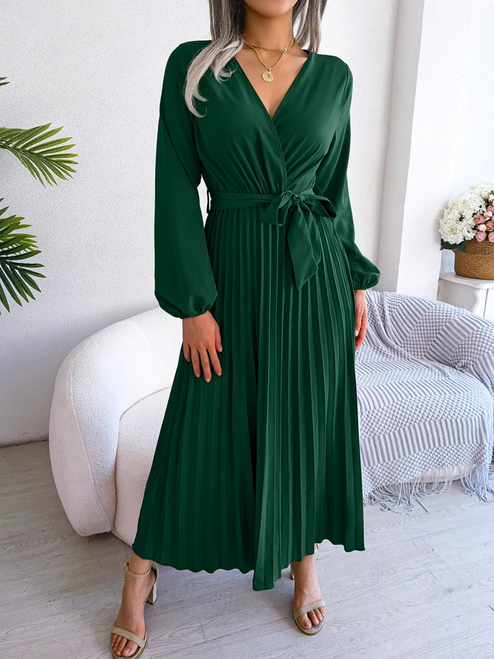 Ellie - V-Neck Maxi Dress