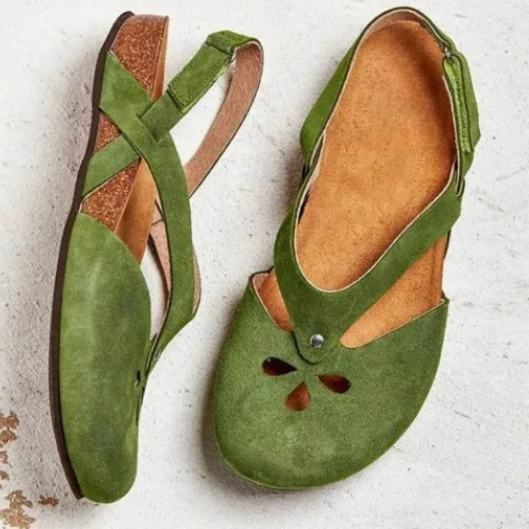 Maya - Closed-Toe Slingback Sandals